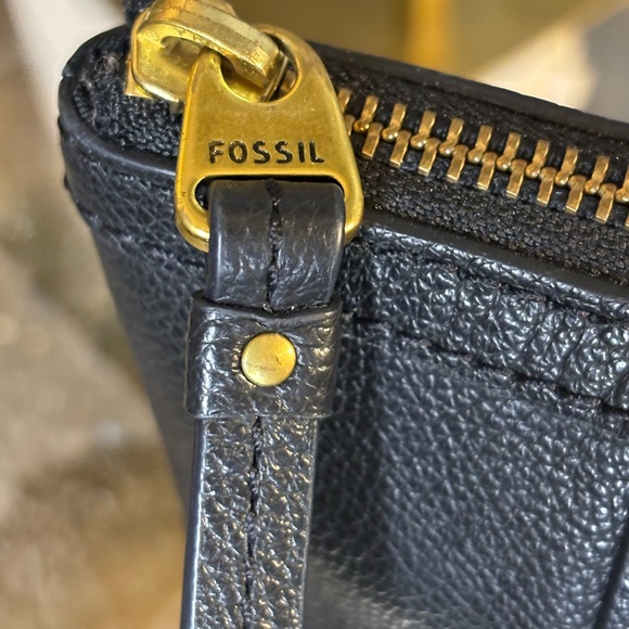 Fossil Sydney Black Leather Shopper Tote - Picture 10 of 10